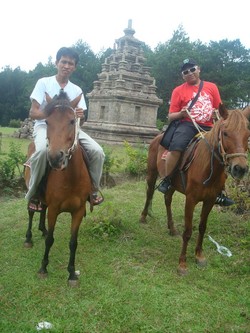 Pengalaman Berkuda di Candi Gedong Songo