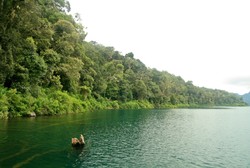 Danau Gunung Tujuh: Pesona Di Ketinggian Gunung