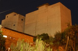 Kicauan Malam Burung Walet di Riau