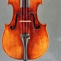  Terlena iPhone, Biola Rp 16 Miliar Raib