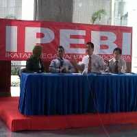 DPR: Pegawai BI Tak Relevan Komentari OJK