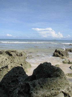 Tanjung Lesung: Mendung dan Cerah Bergantian