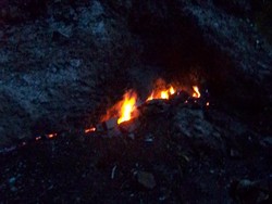 Menyaksikan Fenomena Alam di Tanjung Api