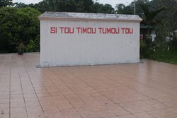 Si Tou Timou Tumou Tou, Filosofi Sam Ratulangi