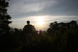 Menapaki Senja Di Wisata Alam Bukit Tangkiling