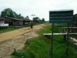 Melihat Indonesia dan Keramahannya di Senggo