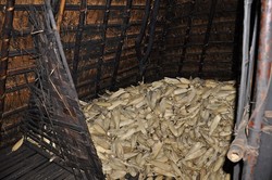 Pasar Tradisional Kupang disaat Pagi dan Malam