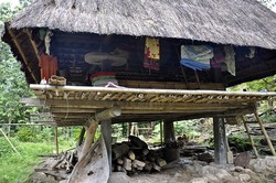 Suat Desa Terpencil di Daerah Alor Kecil