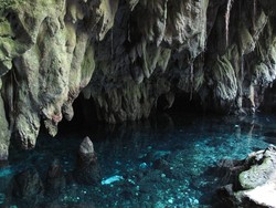 Keajaiban Alam Goa Hawang