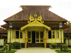 Sejarah Panjang Kesultanan Sambas