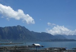 Wisata Alam Danau Maninjau