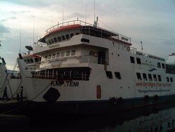 Kapal Ferry Temi