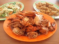 Kepiting Saos Kenari