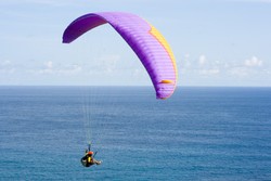 Paralayang di Timbis