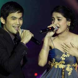 Shireen Sungkar Belum Mau Dinikahi Teuku Wisnu