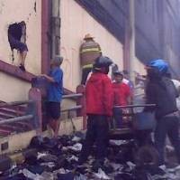 Api Masih Mengamuk dan Rumit Ditaklukkan