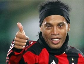 Ronaldinho Menuju Anfield?