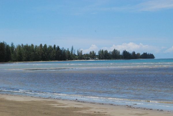 Pantai Charlita Nias
