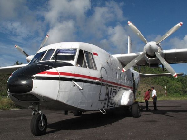 Bandar udara Banda Neira