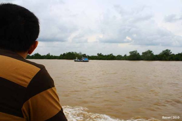 Mari Menyeberang Cepat!