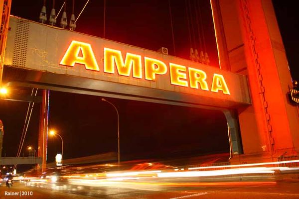 Gegap Gempita Jembatan Ampera