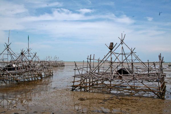 Kejutan Di Pantai Talang Siring