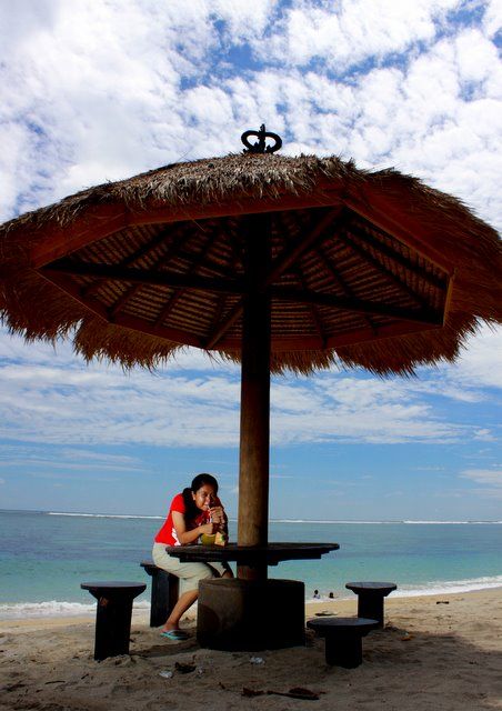 Pantai Maluk Nan Tenang Di Selatan Sumbawa