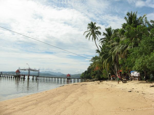 Siang yang Cerah Pantai Carocok, Painan