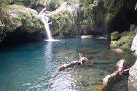 Rileksasi Pikiran di Telaga Sunyi 