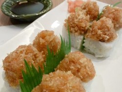 Krenyes Gurih Crispy Roll yang Sensasional