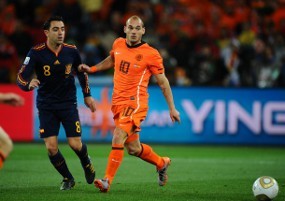 Sneijder Tak Ada, Xavi Ikut Kecewa