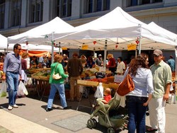 Alaska Dirikan Masjid Pertama dan Toserba Halal