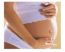 Mengatasi Timbulnya Stretch Mark Saat Kehamilan