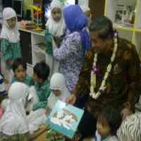 2011, Pemerintah Akan Bangun 500 Taman Bacaan