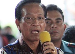 Muladi: Mendagri Harusnya Bertemu Sultan