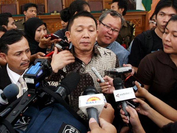 Haposan Jalani Sidang