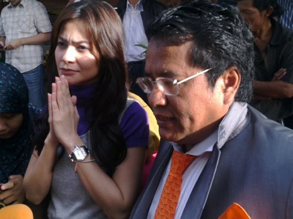 Jelang Sidang, Cut Tari Nervous