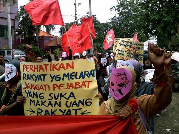 Demo Sambut Kedatangan SBY