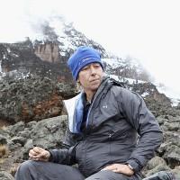 Navratilova Tinggalkan Rumah Sakit 