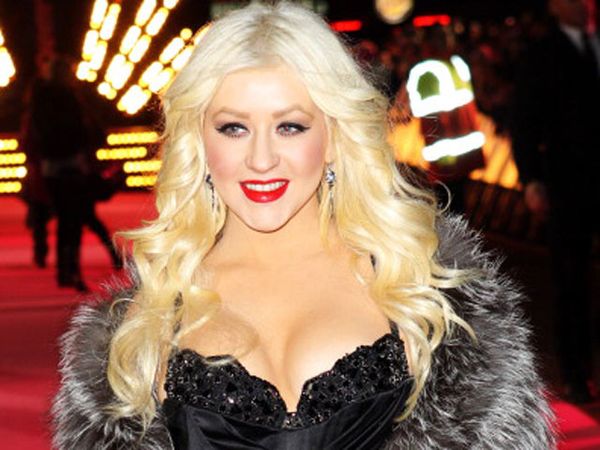 Selebriti Seksi di Premiere Film Burlesque