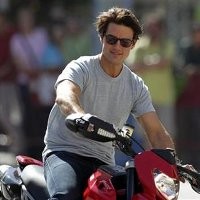 Tom Cruise dan David Beckham Bikin Klub Motor