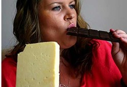 Sakit Kepala Parah Jika Tak Makan Coklat dan Keju