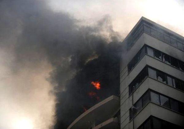 Pabrik Garmen di Bangladesh Terbakar