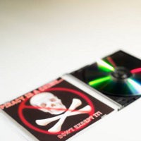 Polisi Sweeping Perusahaan Pembajak Software