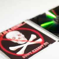 Polisi Sweeping Perusahaan Pembajak Software