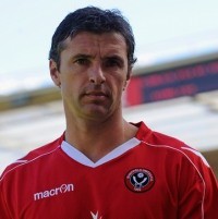 Minim Pengalaman, Speed Tangani Wales