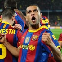 Prioritaskan Barca, Alves Tak Tutup Peluang Pergi