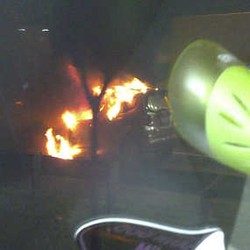 Honda Jazz Terbakar di Tol Cawang Arah Pondok Gede