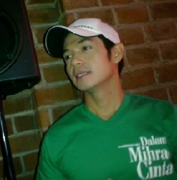 Akting Jadi Ustad, Dude Herlino Contoh Bung Karno, Uje, dan Aa Gym