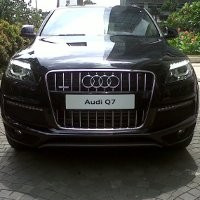 Audi: Q7 SUV Bertenaga Besar Namun Hemat BBM